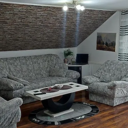 Apartman-jovic * Malo Laole