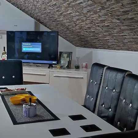 Apartment Apartman-jovic Malo Laole