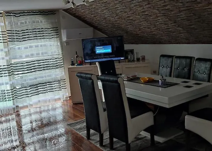 Apartman-jovic * Malo Laole